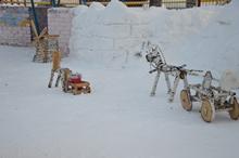 лошадь